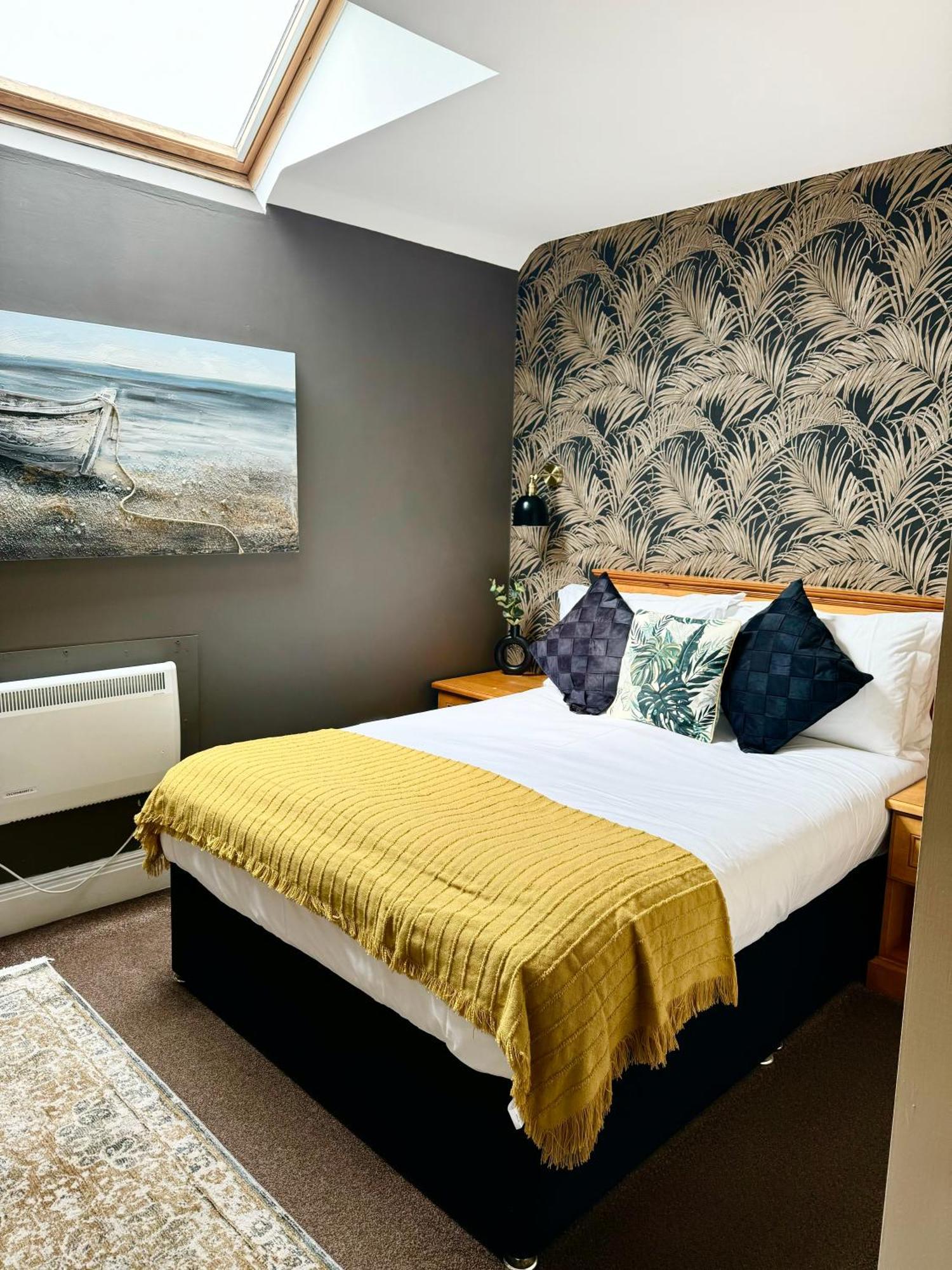 The White House Inn - Whitby Eksteriør bilde