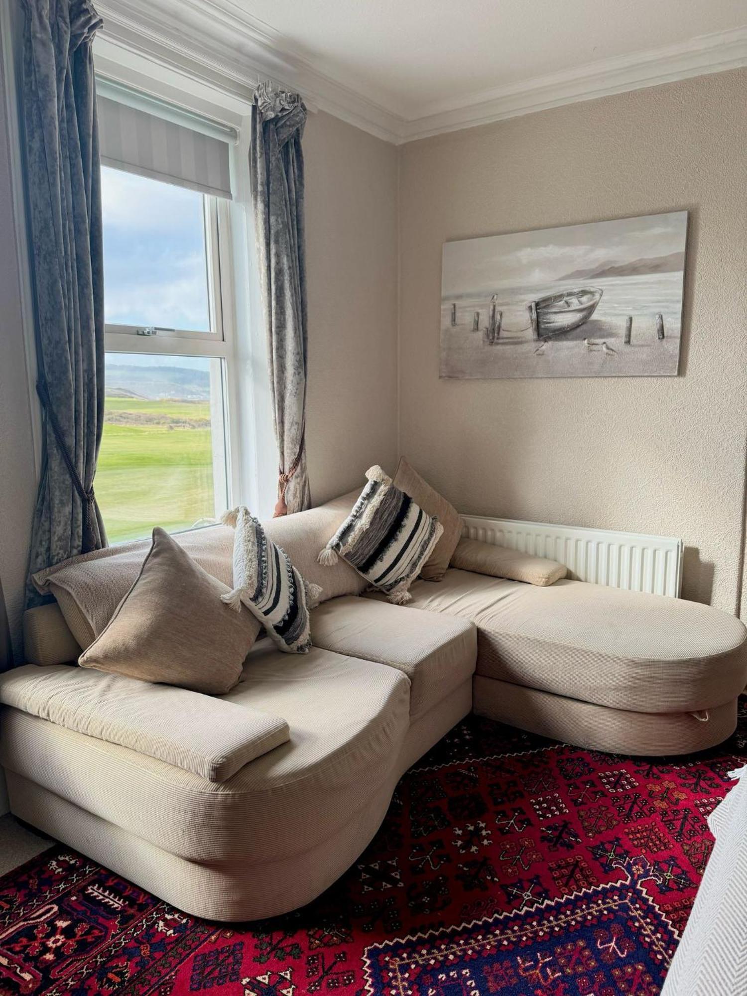 The White House Inn - Whitby Eksteriør bilde