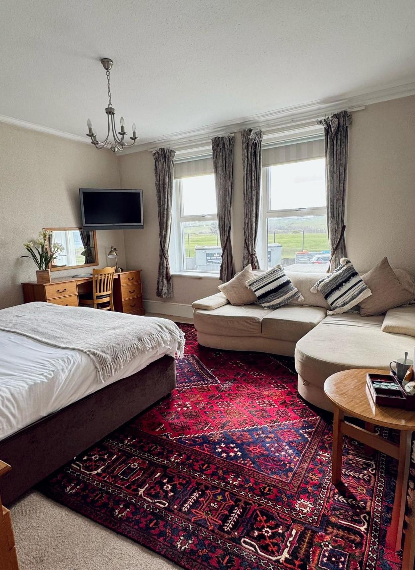 The White House Inn - Whitby Eksteriør bilde