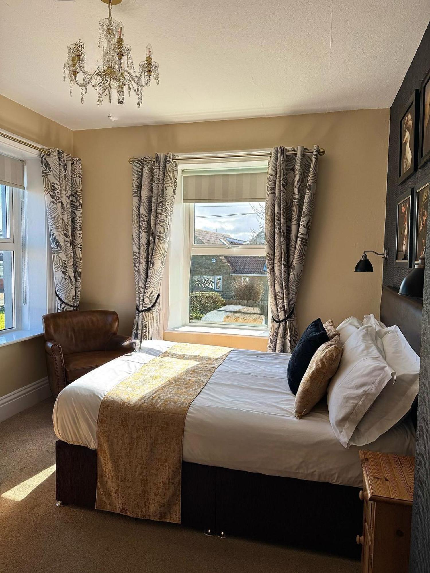 The White House Inn - Whitby Eksteriør bilde